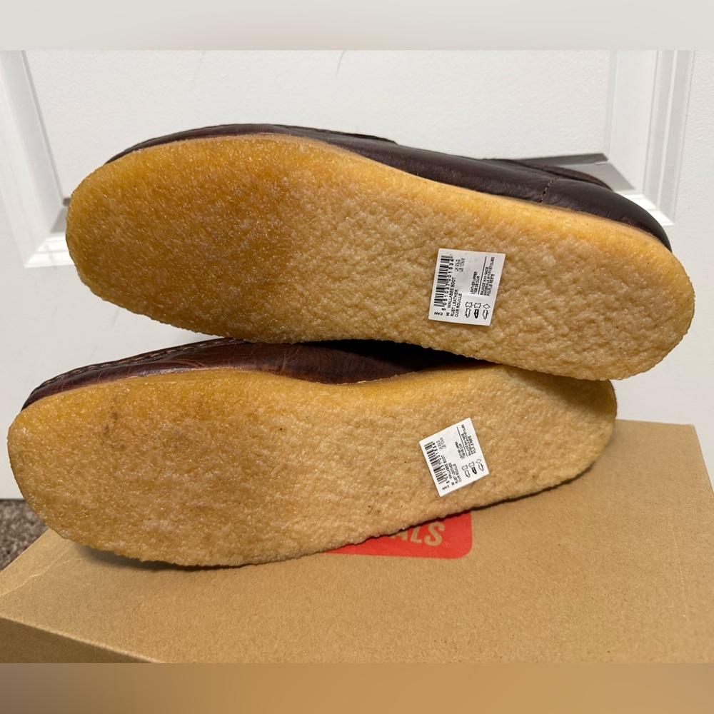 Brand New - Clarks Wallabee Premium Beeswax Boot - Picture 8 of 15